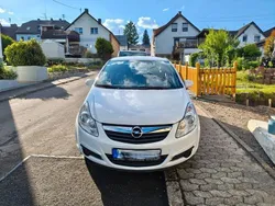 Weiß Gebraucht 2009 Opel Corsa Edition Limousine | 1.900 € (Guter Preis)