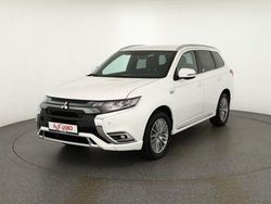 Weiß Gebraucht 2020 Mitsubishi Outlander P-HEV Plus SUV | 25.490 € (Teuer)