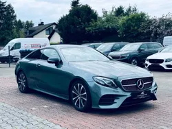 Grau Gebraucht 2017 Mercedes E220 AMG line Coupé | 25.750 € (Fairer Preis)