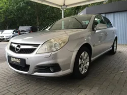 Silber Gebraucht 2005 Opel Vectra Edition Limousine | 980 € (Guter Preis)