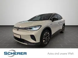 Gletscherweiß metallic (metallic) Gebraucht 2021 VW ID.4 Pro SUV | 33.200 € (Etwas zu teuer)