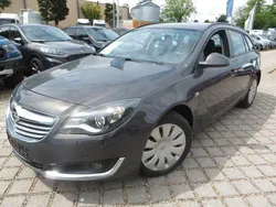 Grau (metallic) Gebraucht 2015 Opel Insignia Selection Kombi | 9.990 € (Fairer Preis)