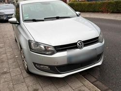Silber Gebraucht 2013 VW Polo Life Kleinwagen | 4.100 € (Etwas zu teuer)