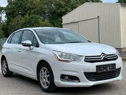 Weiß Gebraucht 2013 Citroën C4 SELECTION Limousine | 4.990 € (Fairer Preis)