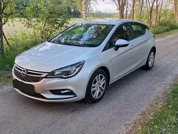 Silber Gebraucht 2017 Opel Astra Edition Limousine | 7.500 € (Guter Preis)