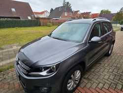 Grau Gebraucht 2012 VW Tiguan Sportline SUV | 7.999 € (Guter Preis)