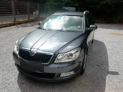 Grau Gebraucht 2010 Skoda Octavia Kombi | 4.650 € (Fairer Preis)