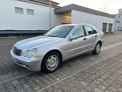 Grau Gebraucht 2001 Mercedes C180 Limousine | 3.390 € (Fairer Preis)
