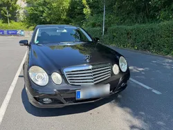 Schwarz Gebraucht 2006 Mercedes E200 Limousine | 7.900 € (Etwas zu teuer)
