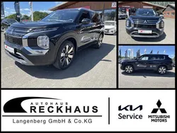 Schwarz (kristallschwarz) Neu 2025 Mitsubishi Outlander P-HEV Edition SUV | 52.950 €