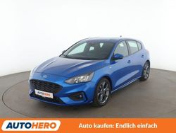Blau Gebraucht 2020 Ford Focus ST-Line Limousine | 16.040 € (Fairer Preis)