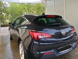 Schwarz Gebraucht 2012 Opel Astra GTC Coupé | 4.700 € (Guter Preis)