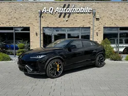 Schwarz Neu 2024 Lamborghini Urus SUV | 374.731 €