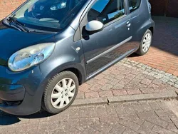 Grau Gebraucht 2010 Citroën C1 Kleinwagen | 1.800 € (Fairer Preis)