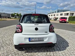 Weiß Gebraucht 2015 Smart ForFour Prime Kleinwagen | 6.700 € (Teuer)