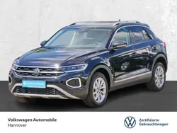 Deep black perleffekt Gebraucht 2024 VW T-Roc Style SUV | 26.290 € (Fairer Preis)