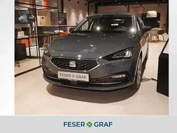 Blau Neu 2025 Seat Leon Limousine | 30.464 € (Teuer)
