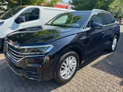 Schwarz Gebraucht 2021 VW Touareg R-line SUV | 42.400 € (Guter Preis)