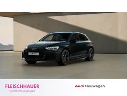 Schwarz Neu 2025 Audi RS3 Sportback Sport Kleinwagen | 81.495 € (Teuer)