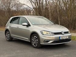 Silber Gebraucht 2017 VW Golf VII Edition Limousine | 13.950 € (Guter Preis)