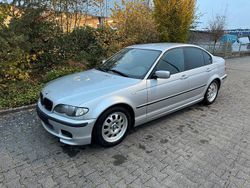 Silber Gebraucht 2003 BMW 316 M Sport Limousine | 2.899 € (Teuer)