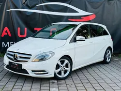 Weiß Gebraucht 2014 Mercedes B180 Van / Kleinbus | 9.500 € (Fairer Preis)