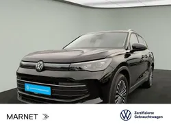 Deep black perleffekt Gebraucht 2024 VW Tiguan Life SUV | 34.590 € (Fairer Preis)