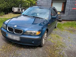 Blau Gebraucht 2004 BMW 320 Kombi | 2.799 € (Superpreis)