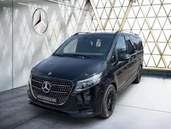 Obsidianschwarz metallic Gebraucht 2025 Mercedes V300 Style Van / Kleinbus | 88.715 €