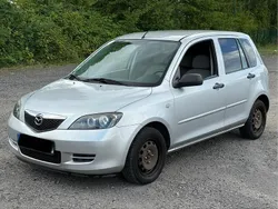 Silber Gebraucht 2007 Mazda 2 Comfort Limousine | 2.200 € (Superpreis)