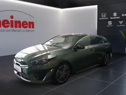 Grün Gebraucht 2024 Kia ProCeed Kleinwagen | 27.999 € (Guter Preis)