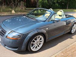 Grau Gebraucht 2006 Audi TT Roadster Sport Cabrio | 9.900 € (Fairer Preis)