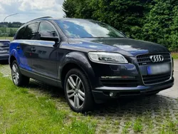 Grau Gebraucht 2007 Audi Q7 SUV | 7.800 € (Etwas zu teuer)