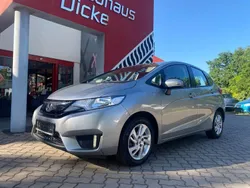 Silber Gebraucht 2016 Honda Jazz Trend Kleinwagen | 10.890 € (Fairer Preis)