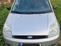 Silber Gebraucht 2005 Ford Fiesta Kleinwagen | 1.000 € (Fairer Preis)