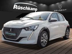 Weiss Gebraucht 2021 Peugeot e-208 Active Kleinwagen | 14.380 € (Fairer Preis)