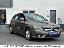 Braun Gebraucht 2013 Mercedes B200 Van / Kleinbus | 12.600 € (Fairer Preis)