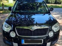 Schwarz Gebraucht 2011 Skoda Yeti Experience SUV | 11.200 € (Teuer)