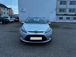 Silber Gebraucht 2011 Ford Fiesta Kleinwagen | 2.990 € (Fairer Preis)