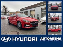 Engine red / sol Gebraucht 2023 Hyundai i30 Trend Limousine | 15.975 € (Fairer Preis)