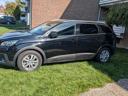 Schwarz Gebraucht 2019 Peugeot 5008 Van / Kleinbus | 20.500 € (Etwas zu teuer)