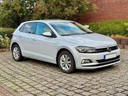 Weiß Gebraucht 2019 VW Polo Comfortline Limousine | 11.690 € (Guter Preis)