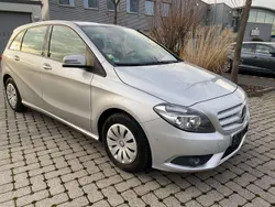Polarsilber metalliclack Gebraucht 2014 Mercedes B180 Van / Kleinbus | 9.700 € (Fairer Preis)