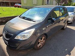 Grau Gebraucht 2013 Opel Meriva Active Van / Kleinbus | 6.000 € (Fairer Preis)