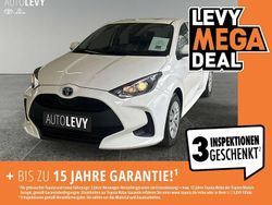 Super white 2 Gebraucht 2022 Toyota Yaris Hybrid Business Edition Kleinwagen | 15.970 € (Guter Preis)