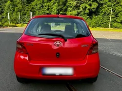 Rot Gebraucht 2008 Toyota Yaris Kleinwagen | 2.900 € (Fairer Preis)