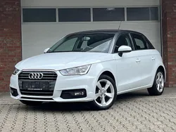 Weiß Gebraucht 2017 Audi A1 Sportback Ambition Kleinwagen | 14.500 € (Fairer Preis)