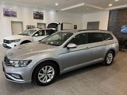 Silber Gebraucht 2021 VW Passat Limousine | 18.485 € (Fairer Preis)