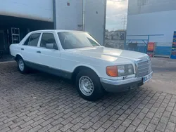 Beige Gebraucht 1982 Mercedes 380 SE Limousine | 13.898 €