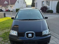 Schwarz Gebraucht 2008 Seat Alhambra Van / Kleinbus | 4.150 € (Fairer Preis)